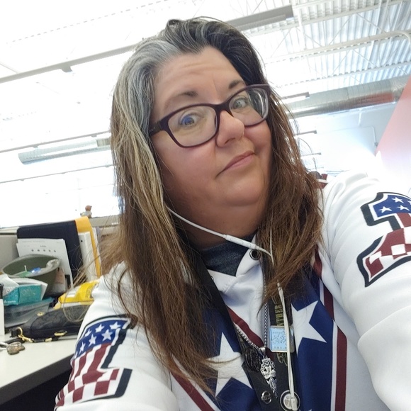 Meet your Posher, Marybeth - Picture 1 of 1